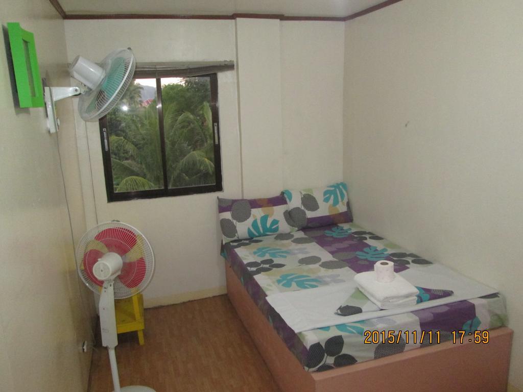 Lagrosa Backpackers Coron Quarto foto